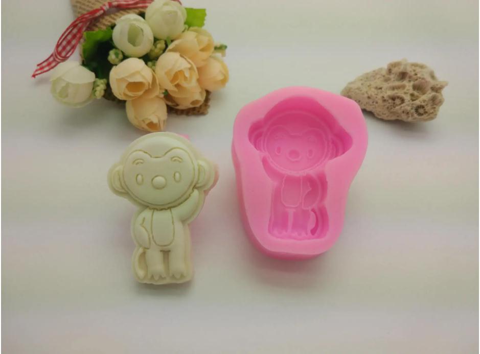 模具硅膠制品用什么才能清洗干凈 ？