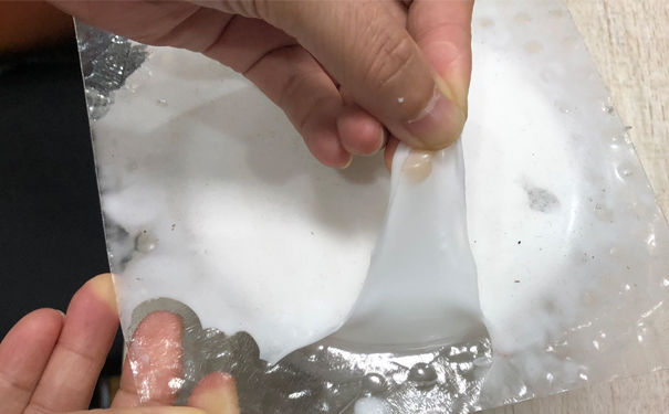 怎么清除還沒(méi)有固化的模具硅膠 ？