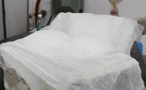 液態(tài)硅膠產(chǎn)品變形或縮水該怎么解決 ？