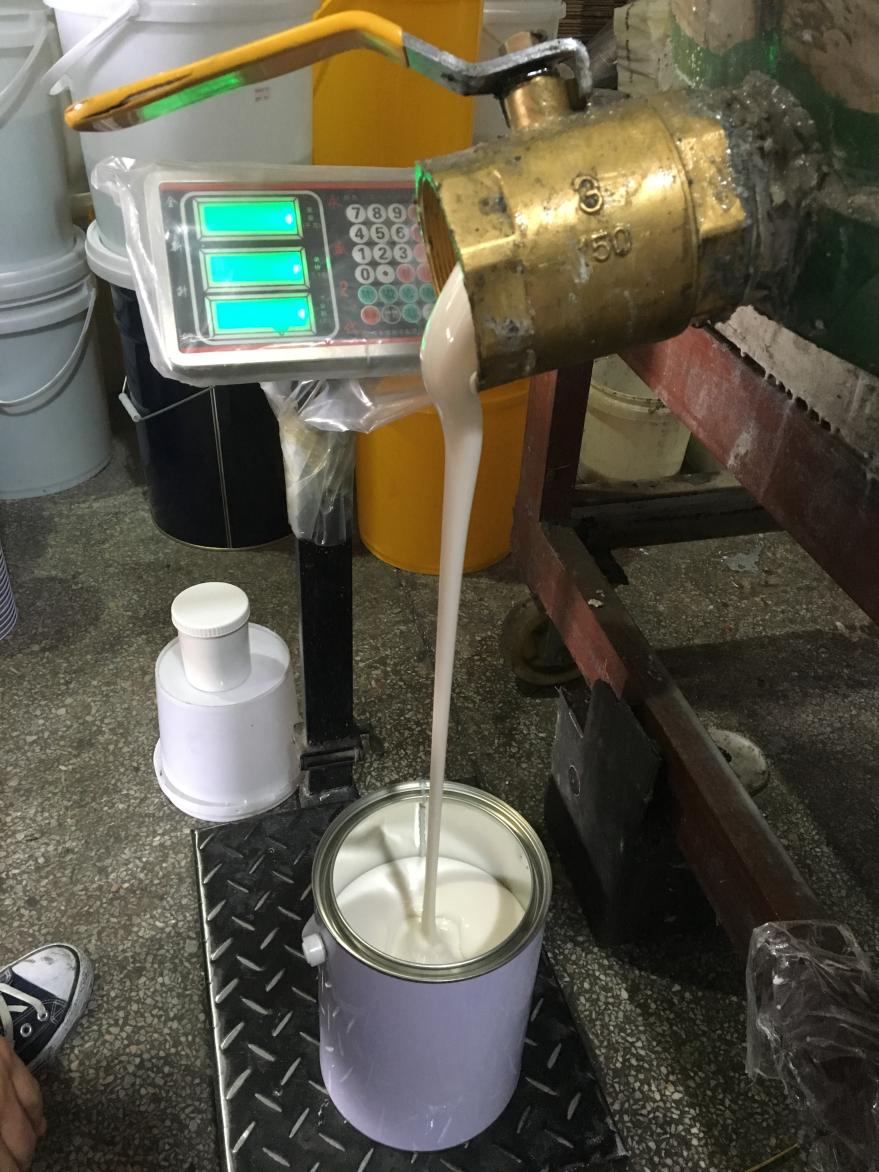 液態(tài)硅膠產(chǎn)品出現(xiàn)流紋路的原因是什么？